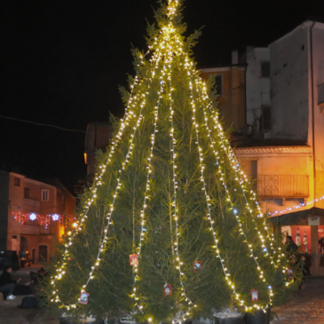 Santa Croce del Sannio, accensione dell’Eco-Albero di Natale