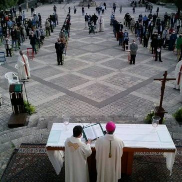 A Cerreto Sannita, la Santa Messa Crismale in piazza San Martino