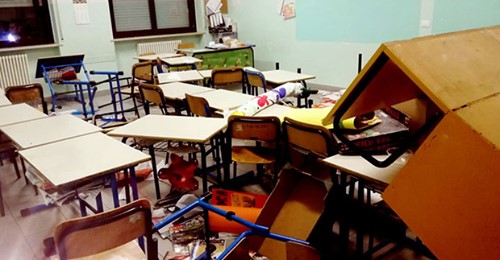 Vandali in Campania prendono di mira una scuola materna