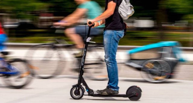 Benevento: monopattini elettrici vietati nel centro storico, casco obbligatorio, limite 20km/h