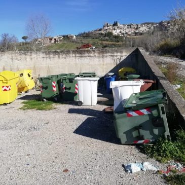 Guardia, l’opposizione attacca: “Torna l’immondezzaio di via Calvese”