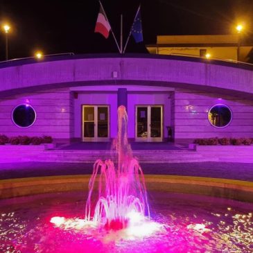 Stasera a Paupisi piazza don Tommaso Boscaino si illuminerà di viola