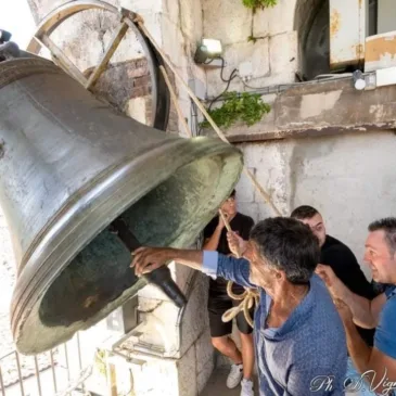 Immagini dal Sannio: la notte delle campane in onore di Santa Cristina