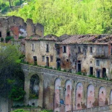 Benvenuti nel Sannio: il borgo abbandonato di Tocco Caudio (FOTO)