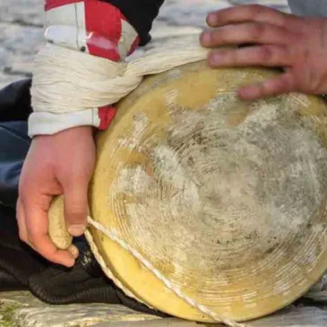 Benvenuti nel Sannio: la Ruzzola del formaggio (FOTO)