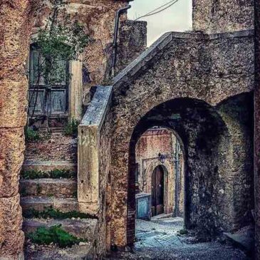 Immagini dal Sannio: Rocchetta Alta, un paesino fantasma sulle sorgenti del Volturno