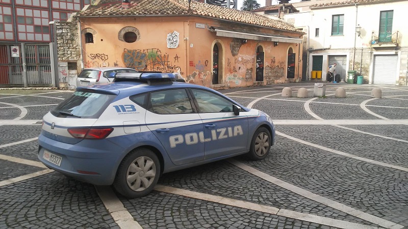 Sorpreso con arnesi da scasso, 33enne denunciato dalla Polizia